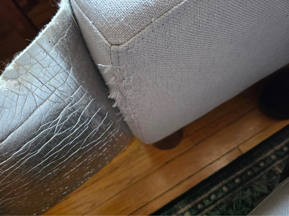 Couch - photo 4