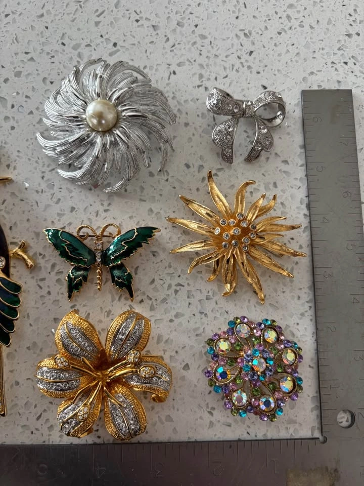 Beautiful Brooches $5each - photo 4
