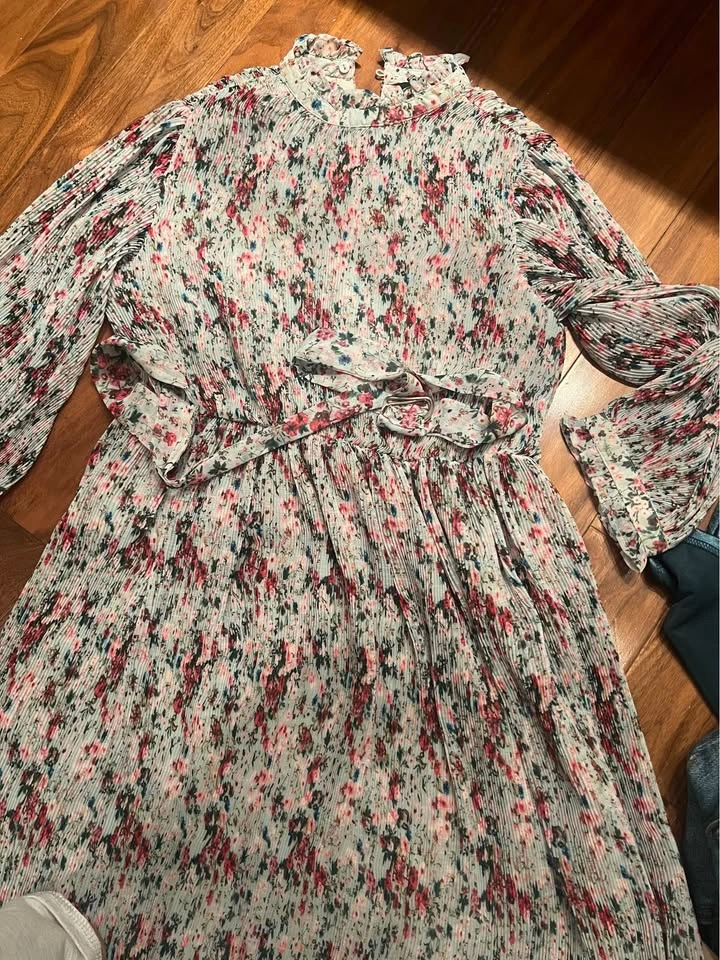 Vintage-style pleated floral dress - photo 2