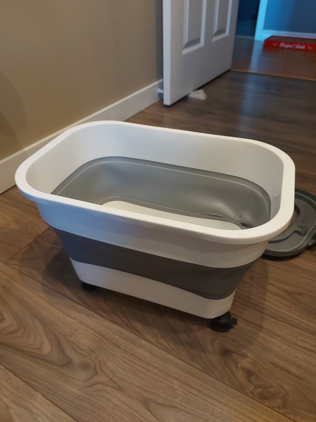 Collapsible Pet Food Storage Container - photo 4
