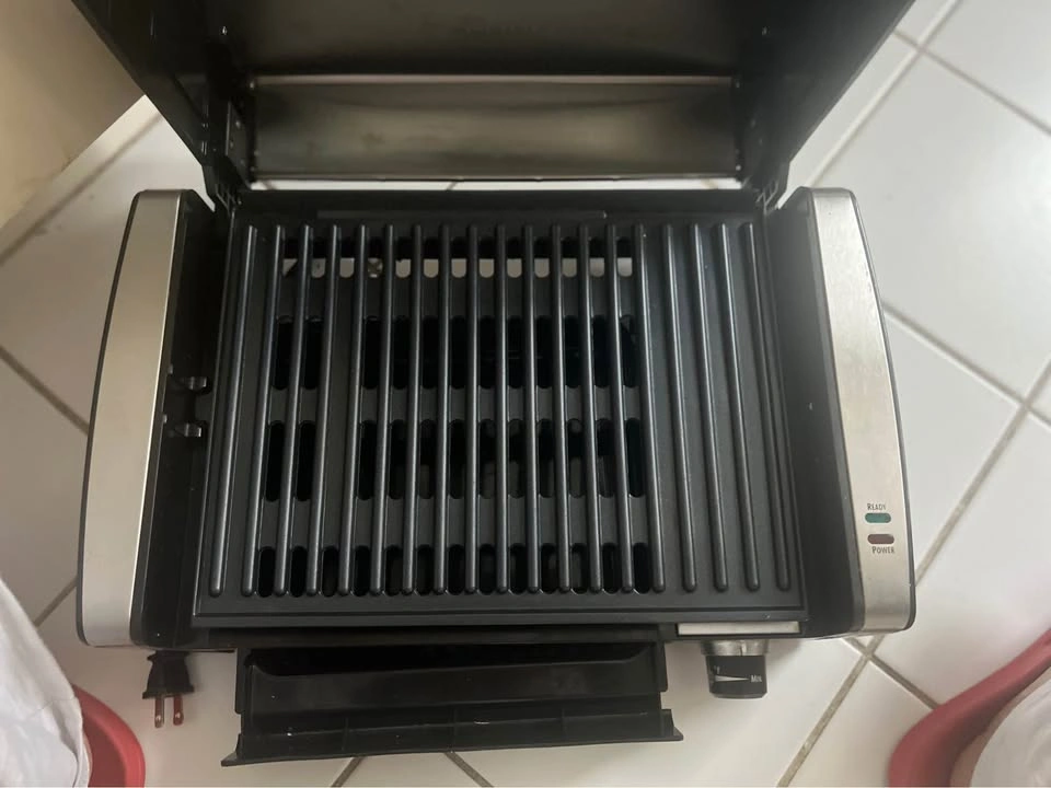 Hamilton Beach Electric Indoor Searing Grill - photo 2