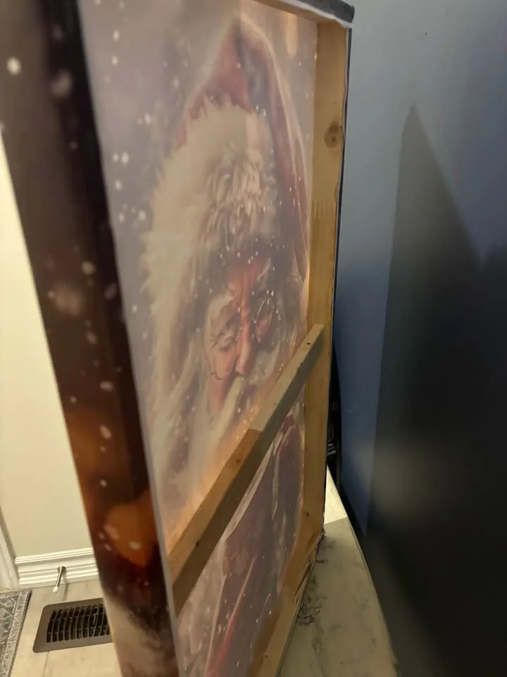 Large Santa Canvas image indicator(4)
