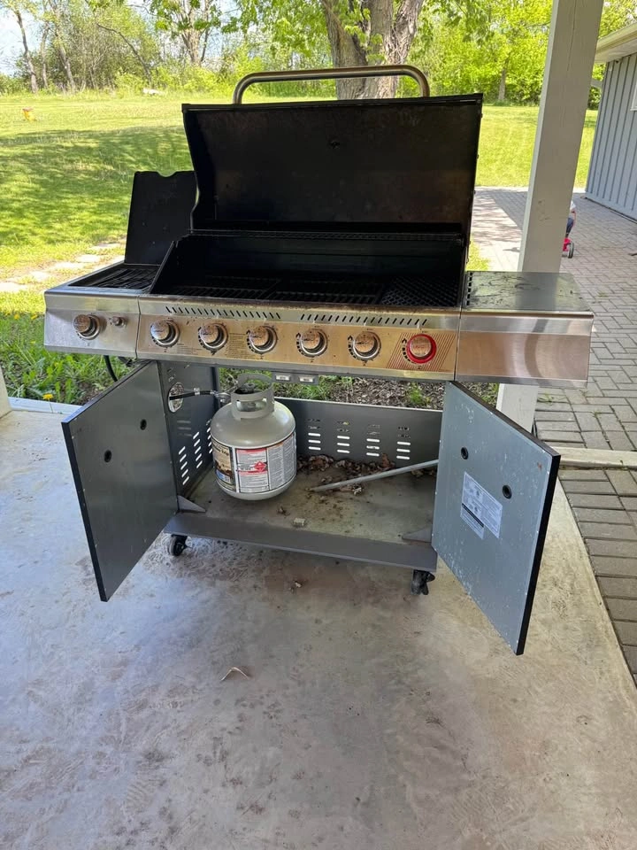 BBQ grill - photo 2