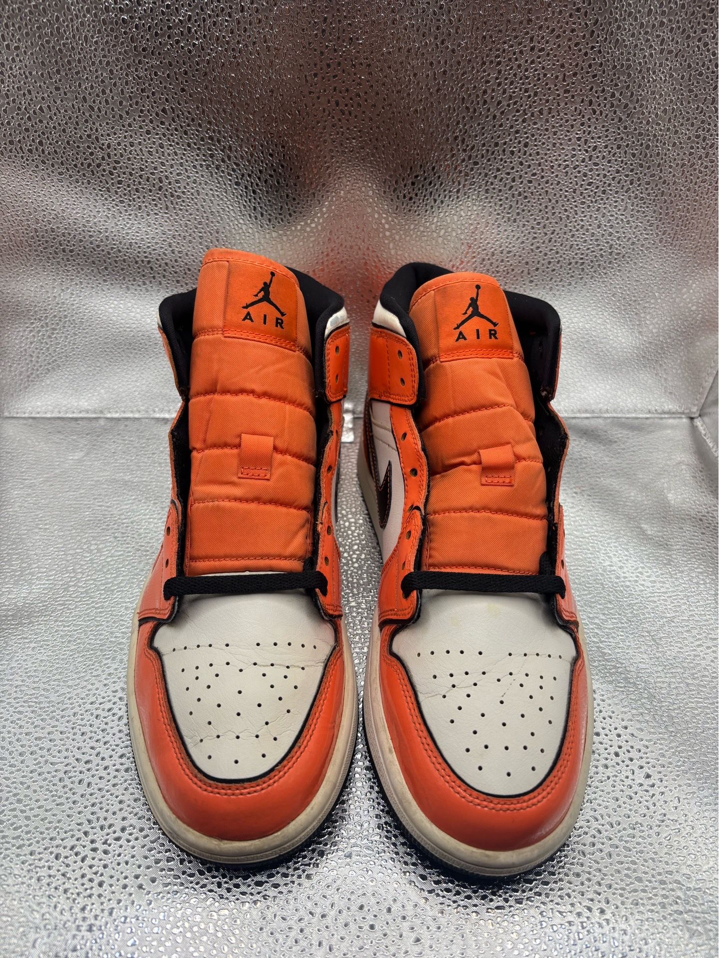 Air Jordan 1 mid turf orange - photo 2