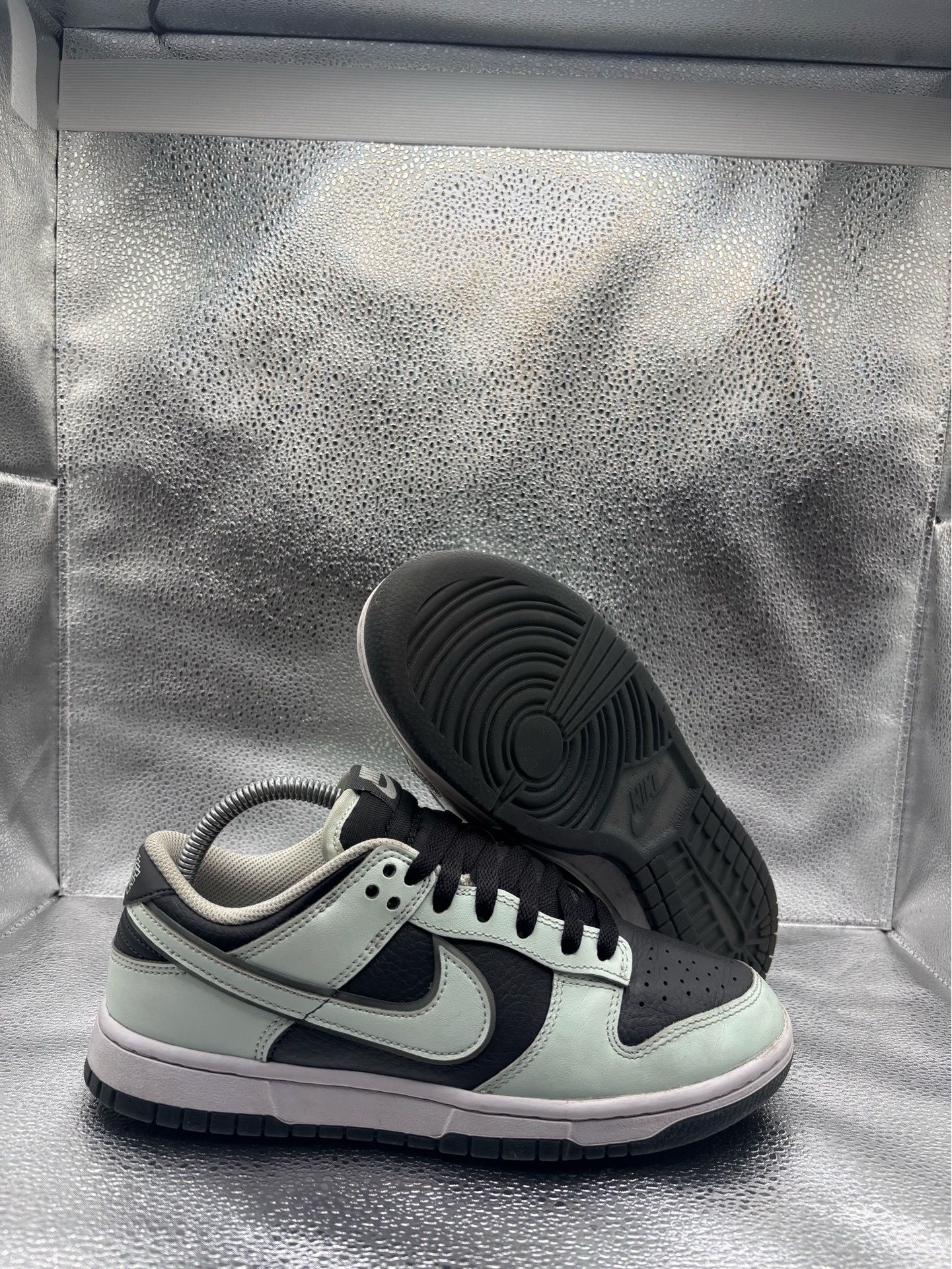 Nike dunk low dark smoke grey