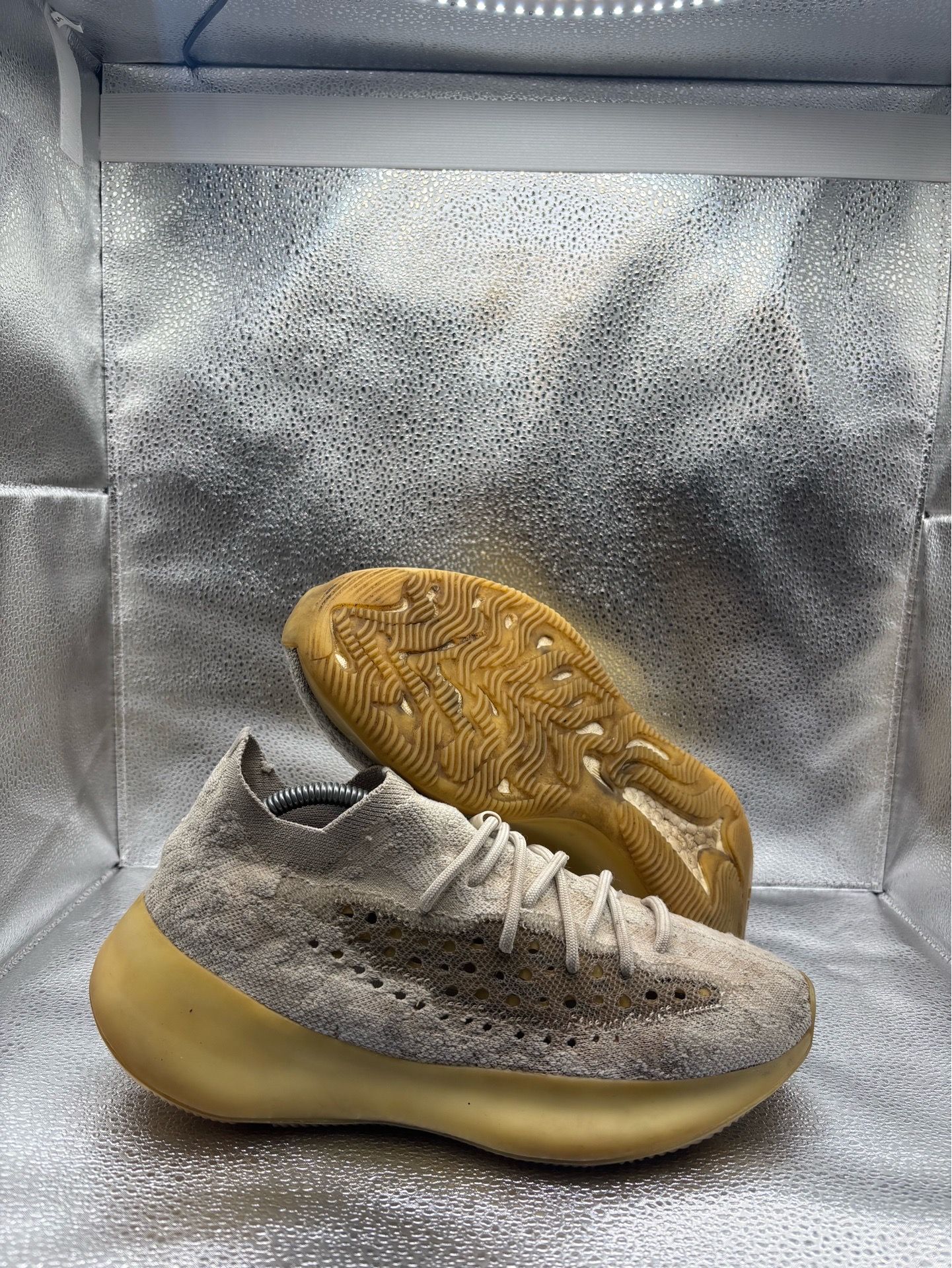 Adidas yeezy boost 380 calcite glow