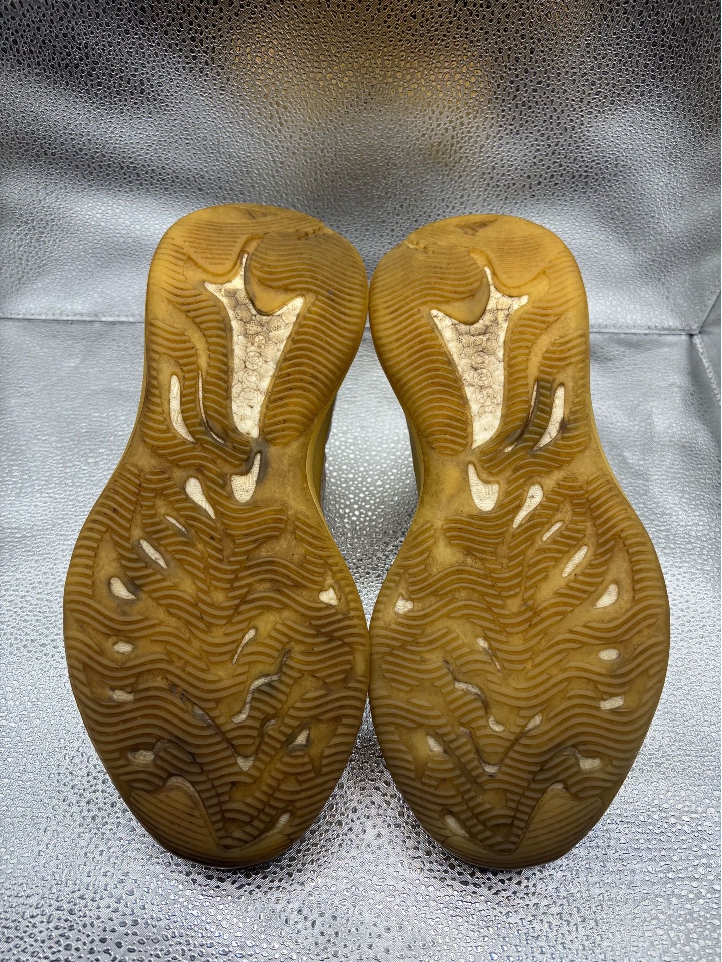 Adidas yeezy boost 380 calcite glow - photo 3