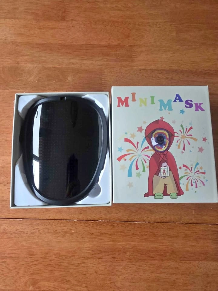 LED face mask
