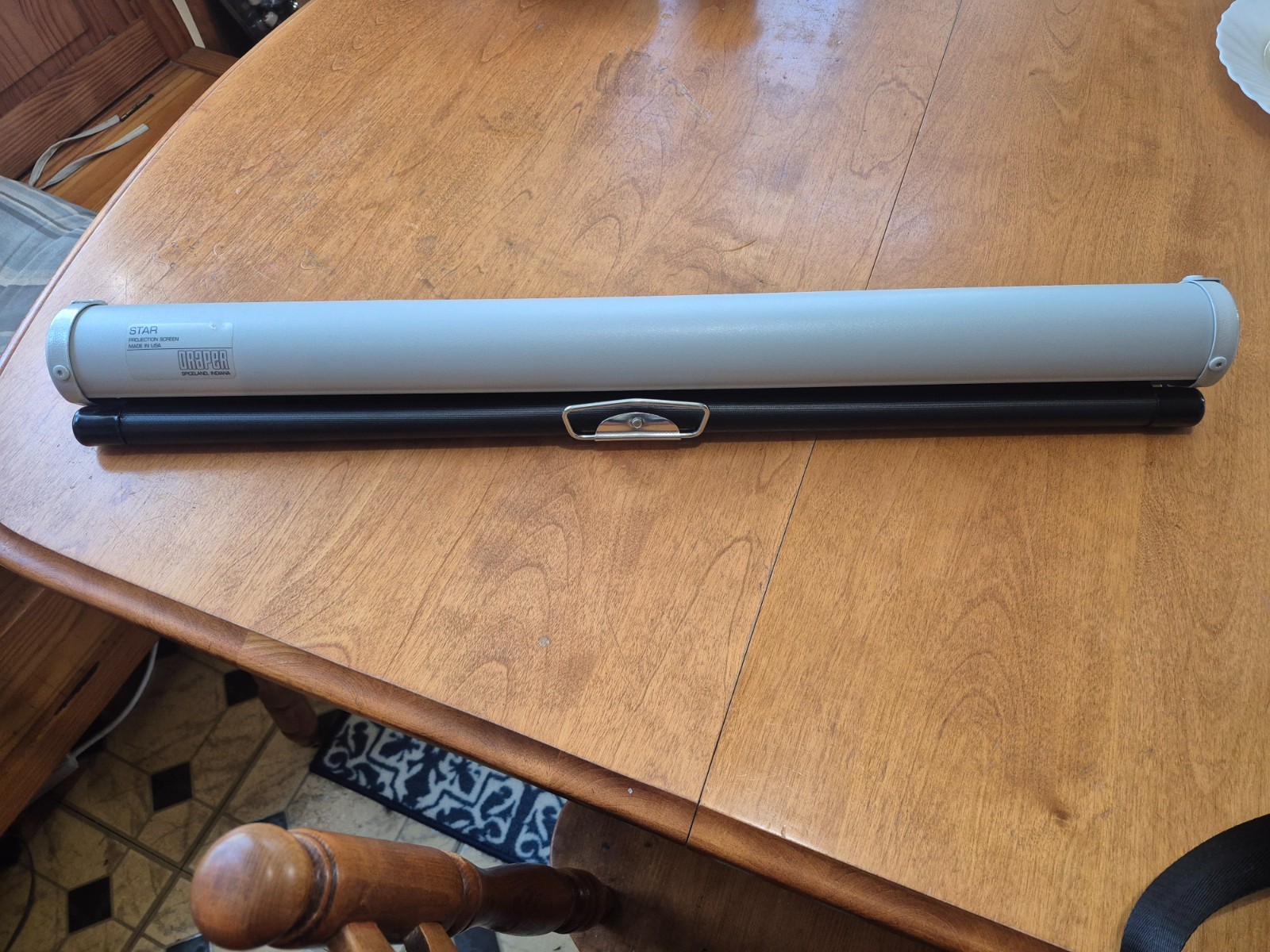 projection screen pull down