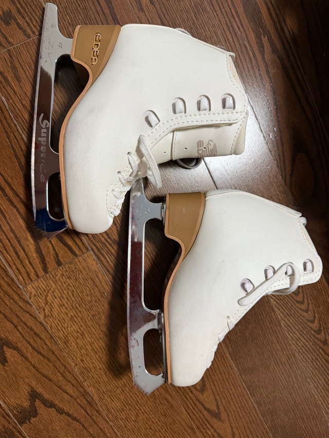 Edea Tempo Figure Skates - Size 205 - photo 4