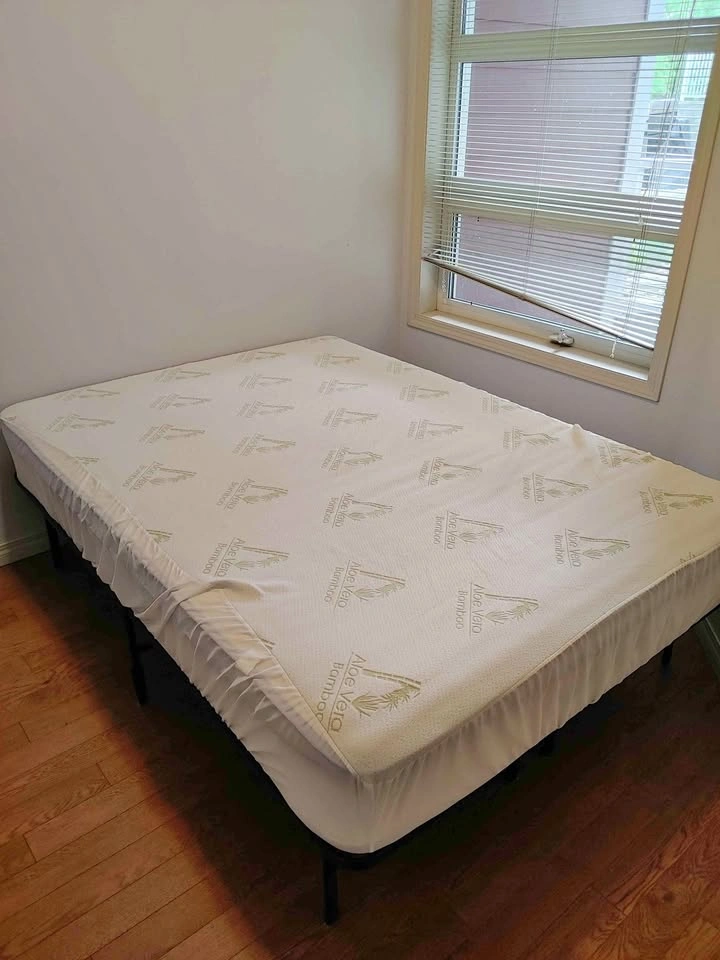24" Full Size Bed Set (10" Mattress + 14" Metal Frame)