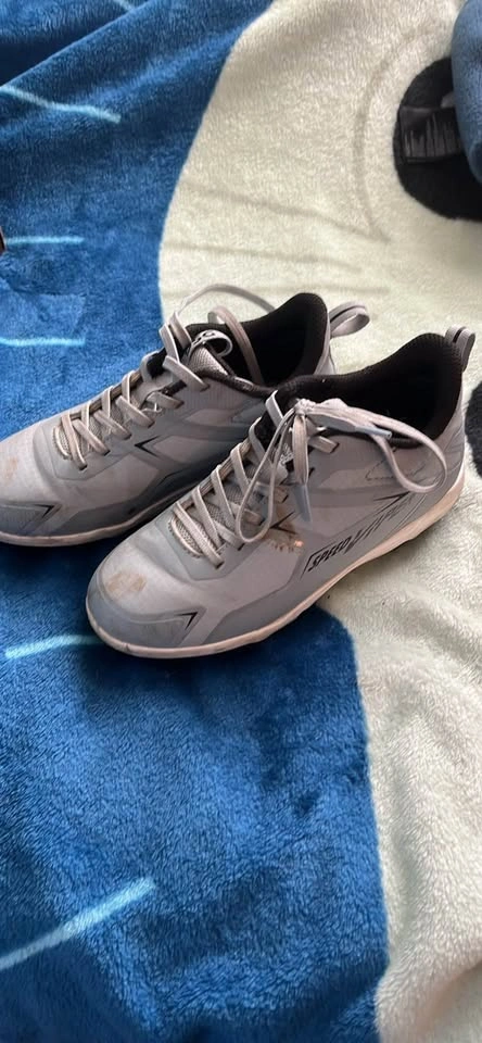 Boys cleats size 13 - photo 2