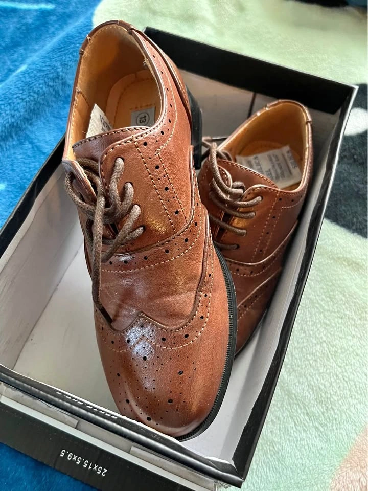 Boys dress shoes size 13