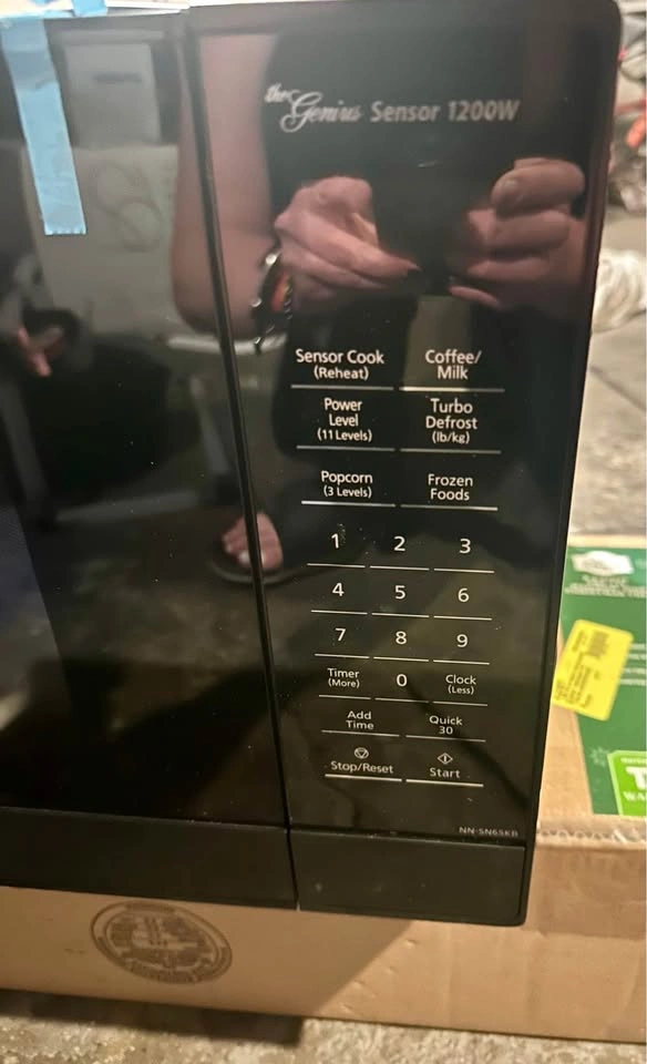 Panasonic Inverter Microwave – 1200W Genius Sensor – Black - photo 2