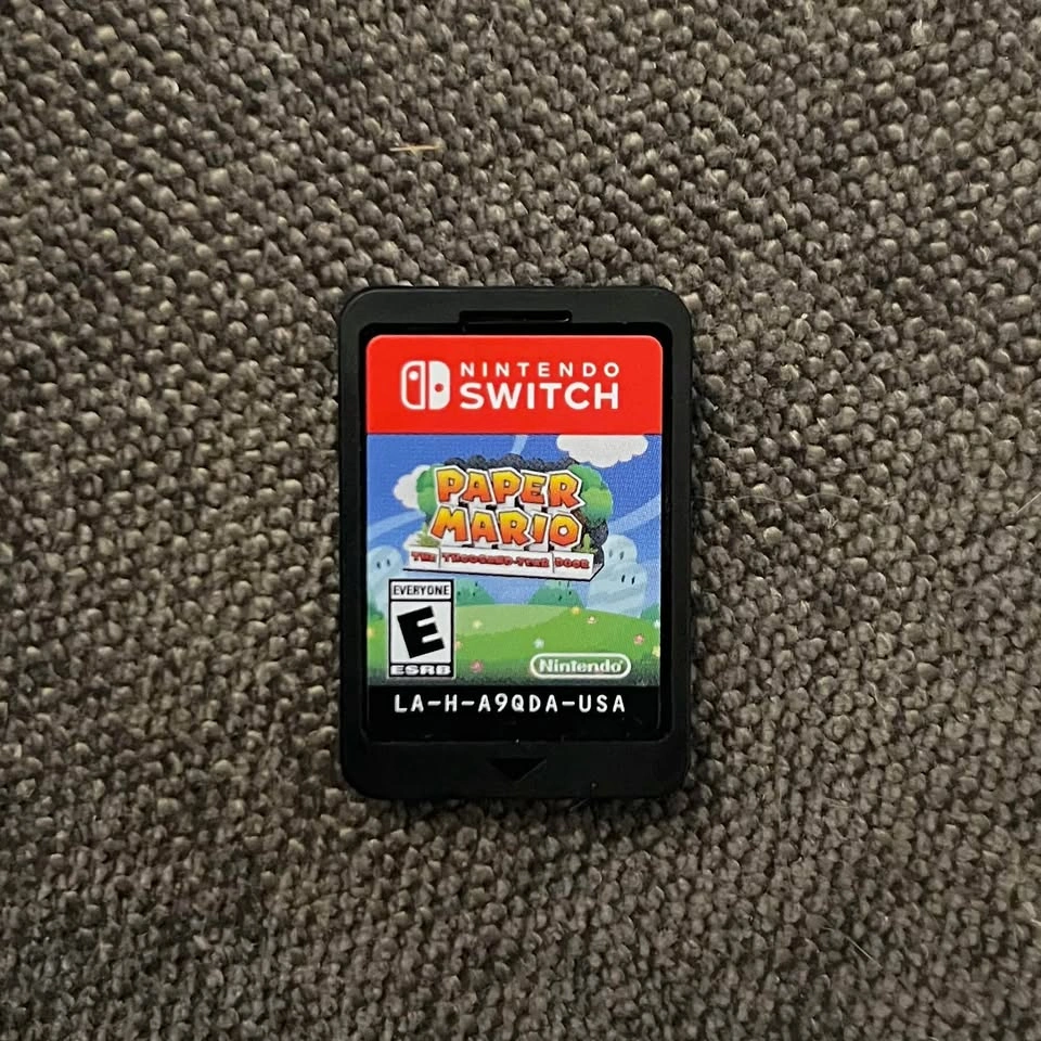 Nintendo Switch Games - Pokemon Shield, Paper Mario - photo 2