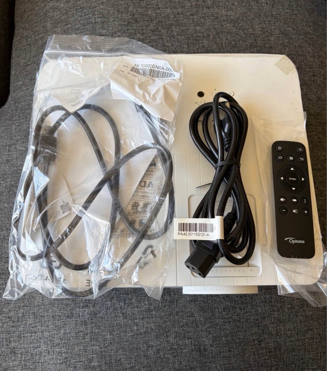 Optoma UHD55 smart 4K Projector - photo 3