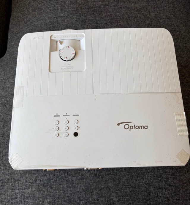 Optoma UHD55 smart 4K Projector - photo 5