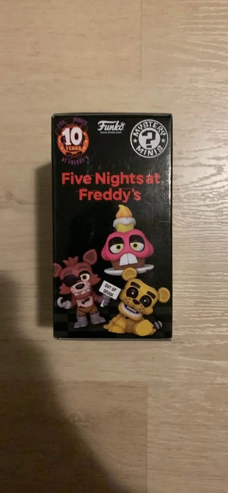Five Nights at Freddy’s Mystery Minis - photo 2