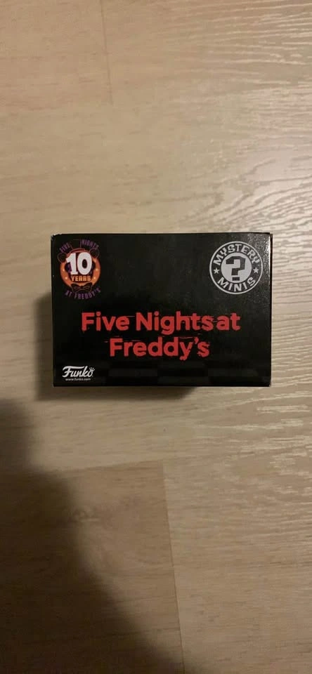 Five Nights at Freddy’s Mystery Minis - photo 5