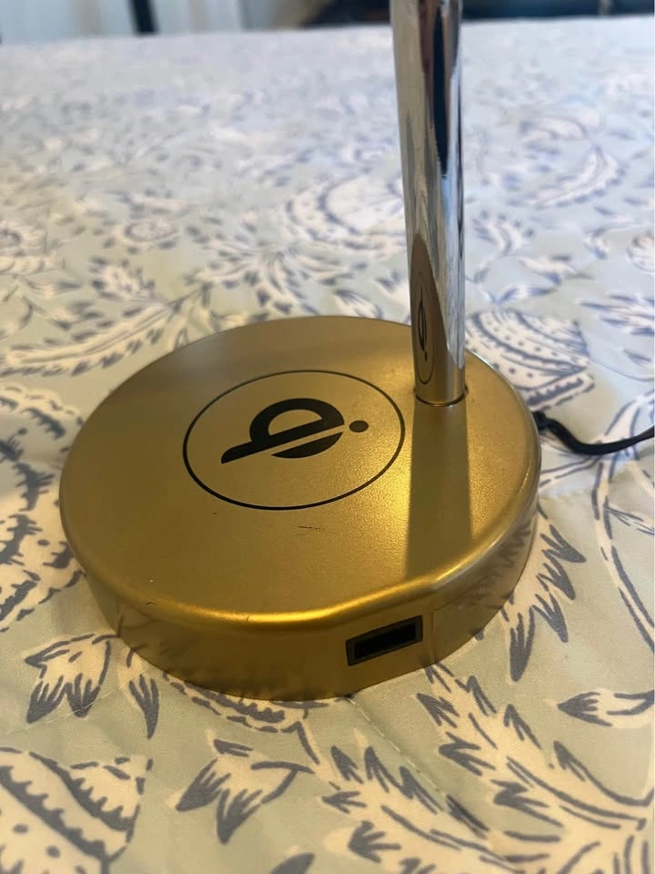 Mainstays LED Desk Lamp with Qi Wireless Charging and USB Port - photo 5