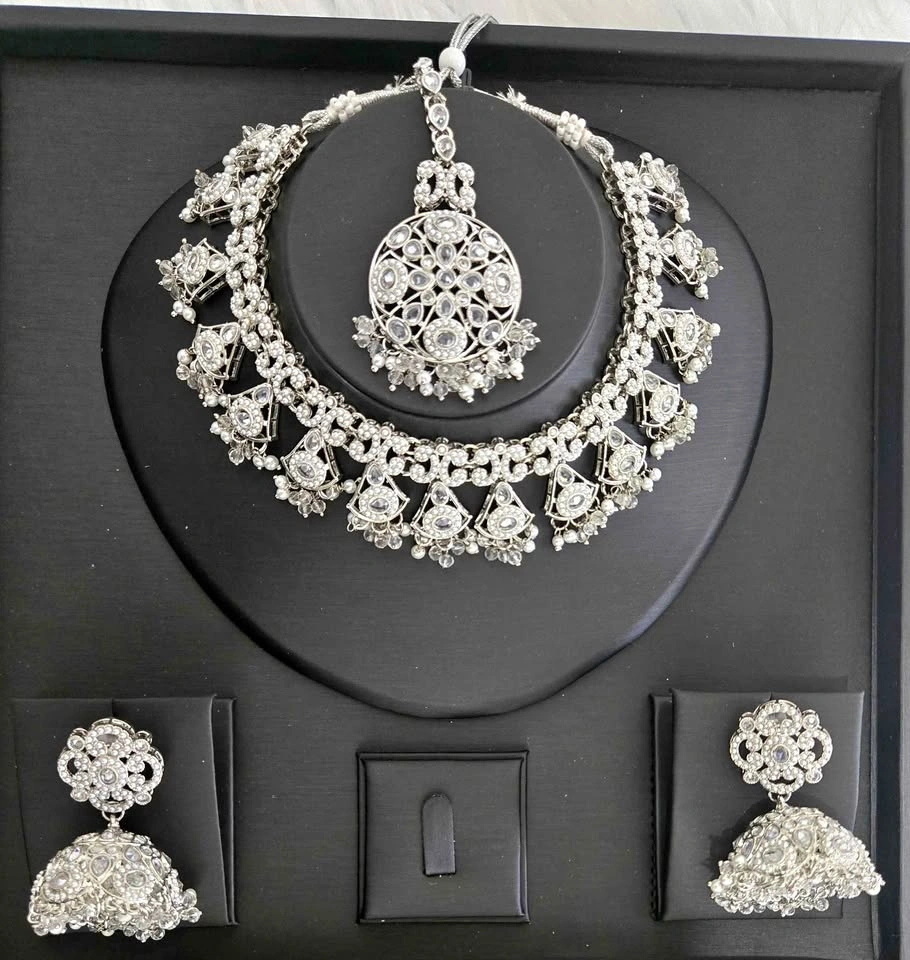 ✨ Silver Crystal Statement Jewelry Set ✨
