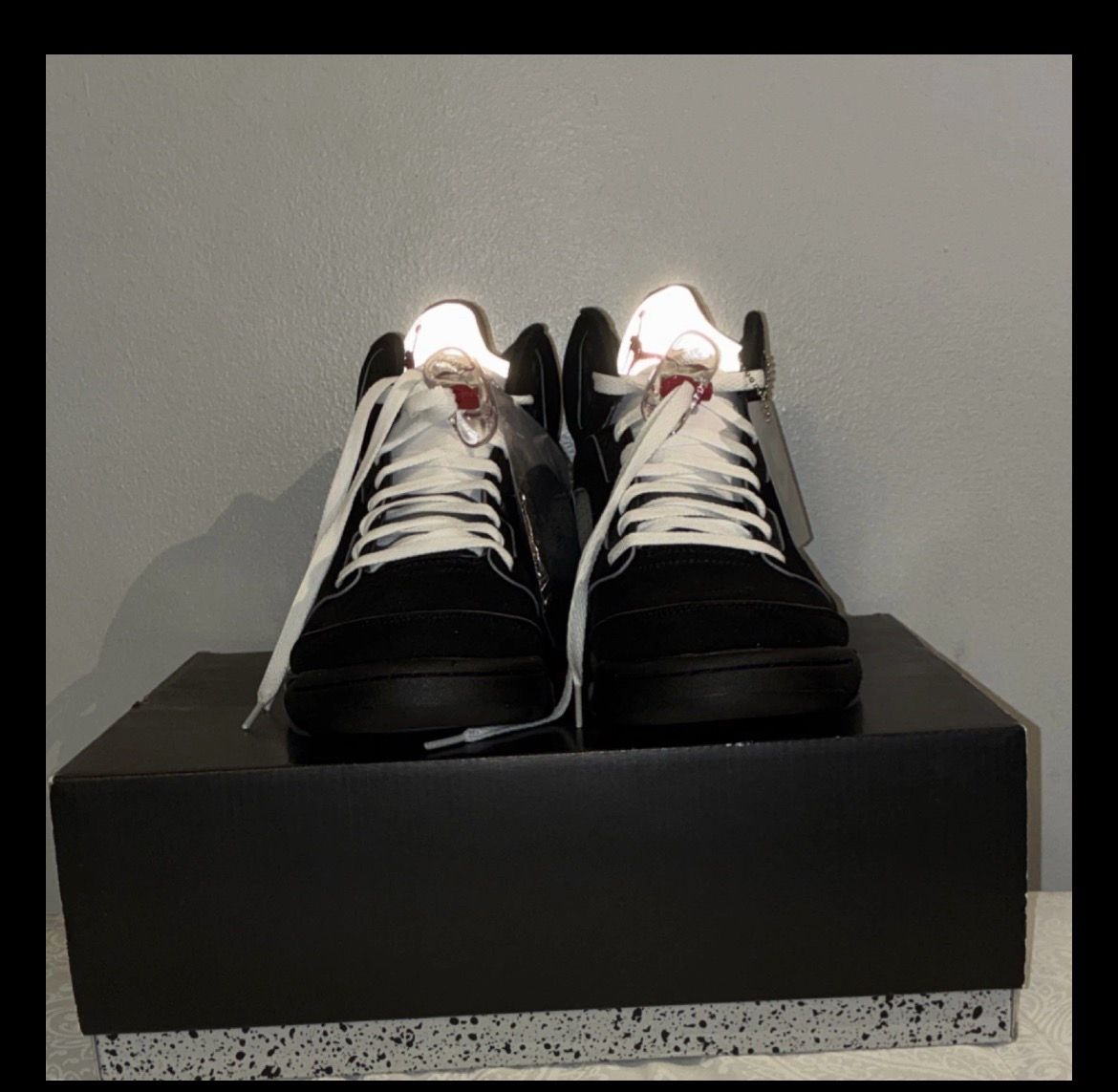 Air Jordan 5 2025 Reimagined Black Metallic - photo 3