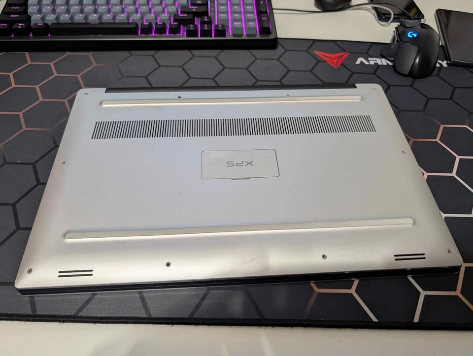 Dell XPS 15 7590 - photo 3