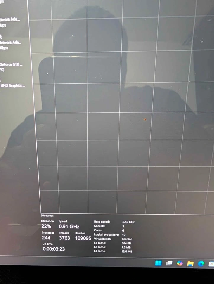 Dell XPS 15 7590 - photo 5
