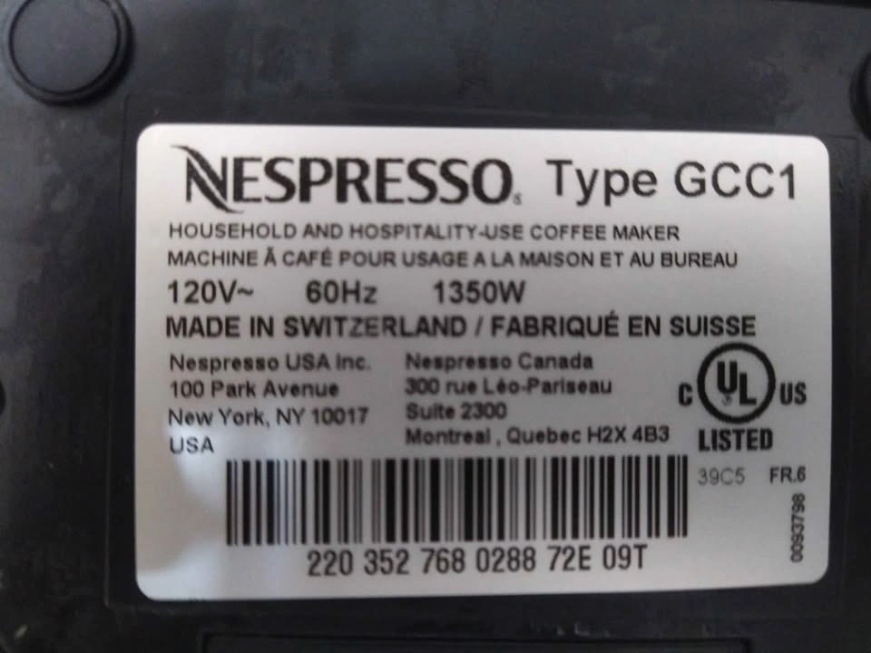 Nespresso Vertuo GCC1 – Lightly Used & Very Clean - photo 3