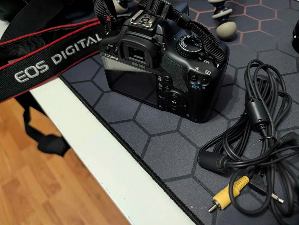 Canon EOS Rebel XSi - photo 4