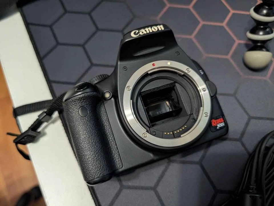 Canon EOS Rebel XSi - photo 5