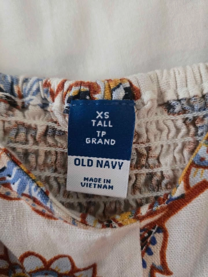 Old Navy XS Tall Floral Smocked Midi Dress - photo 2