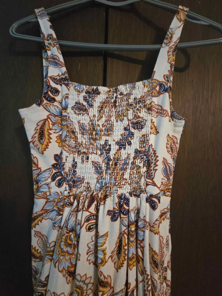Old Navy XS Tall Floral Smocked Midi Dress - photo 4