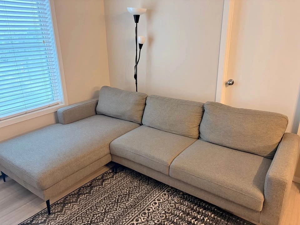 Structube L shaped Sectional (Grey)