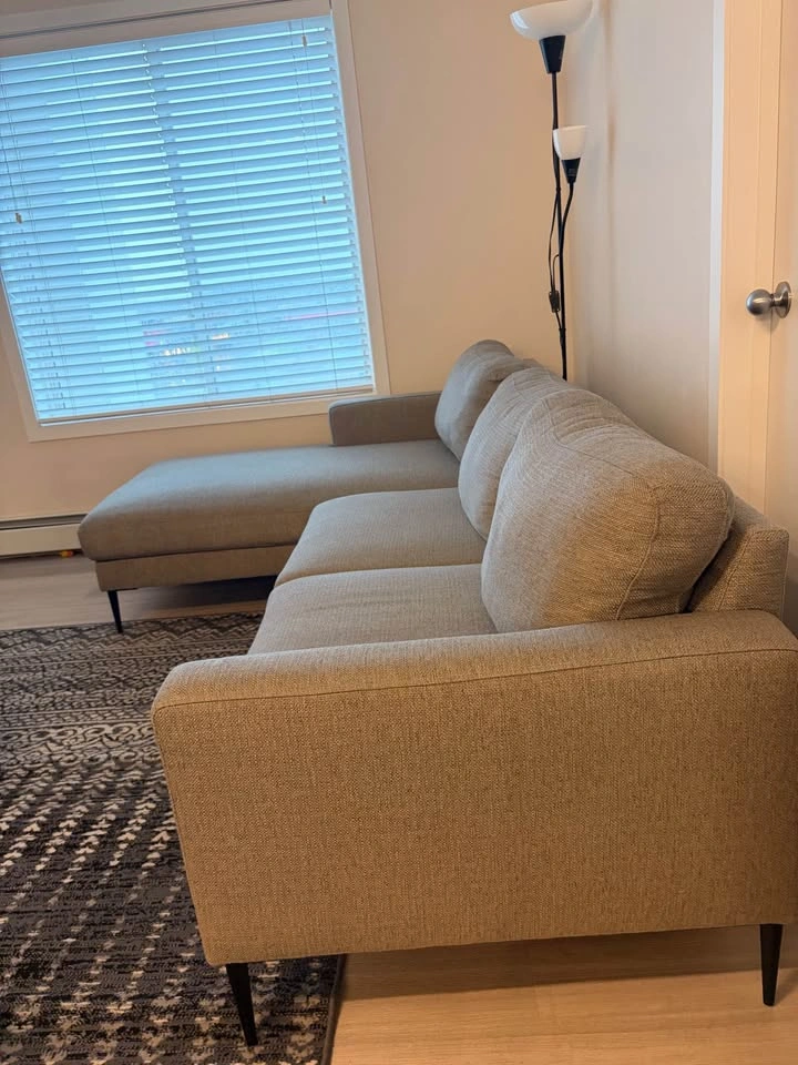 Structube L shaped Sectional (Grey) - photo 2