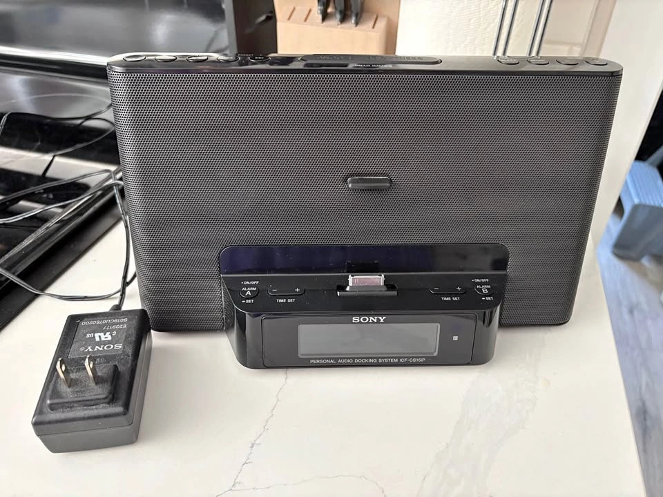 Sony Dream Machine ICF-CS15iP iPod Dock Alarm Clock