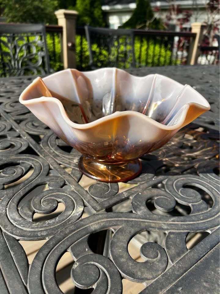 Pink Opalescent Ruffle Bowl - photo 2
