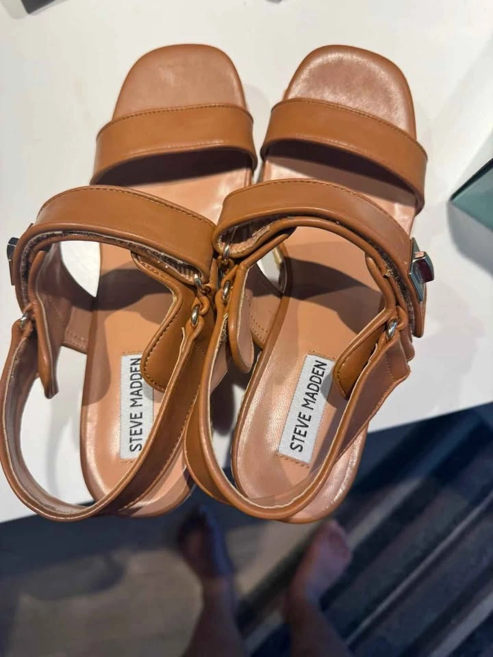 Steve Madden Brown Leather Sandals