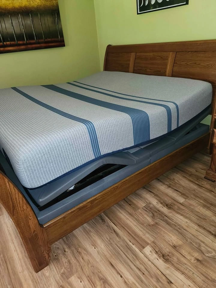 Sealy Posturepedic King bed - photo 3