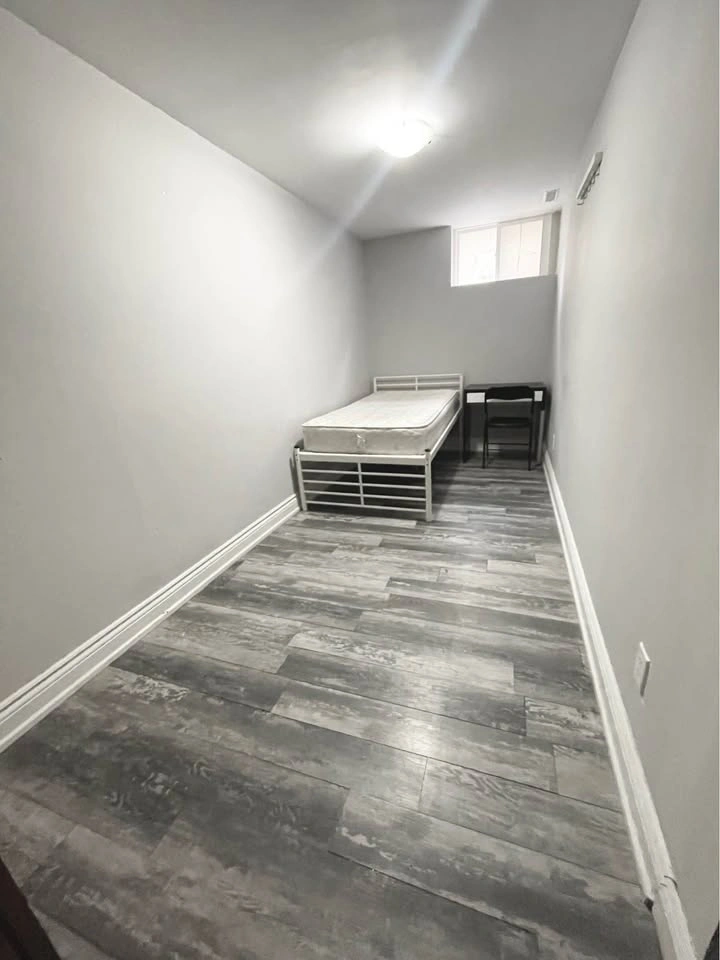 Private room for rent