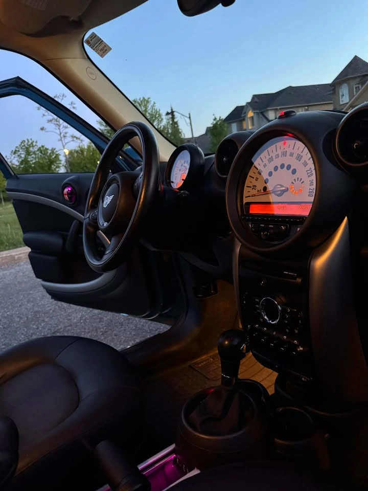 2011 MINI Countryman - photo 2