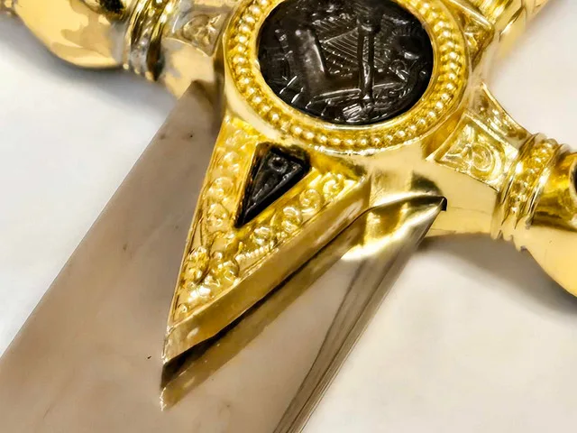 Ceremonial Short Sword - Stain. Steel (Decor) image indicator(5)