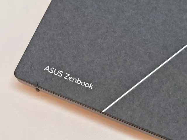 Asus Zenbook S 13 OLED THIN & LIGHT CORE i7 image indicator(2)