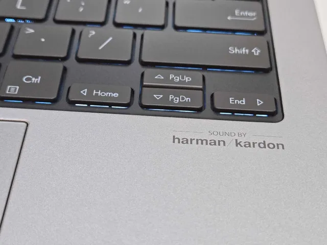 Asus Zenbook S 13 OLED THIN & LIGHT CORE i7 image indicator(4)