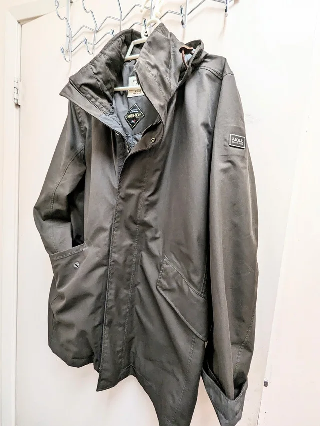 GENUINE Aigle Gore-Tex Parka Jacket (Men) image indicator(5)