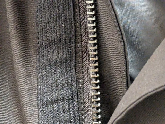 GENUINE Aigle Gore-Tex Parka Jacket (Men) image indicator(6)