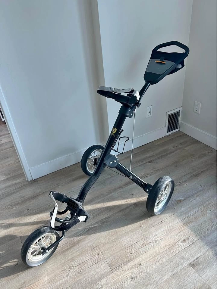 Walking golf cart