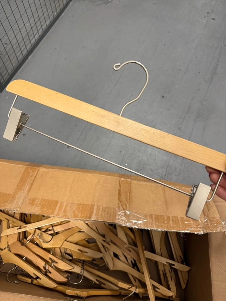 Wooden hangers - photo 2