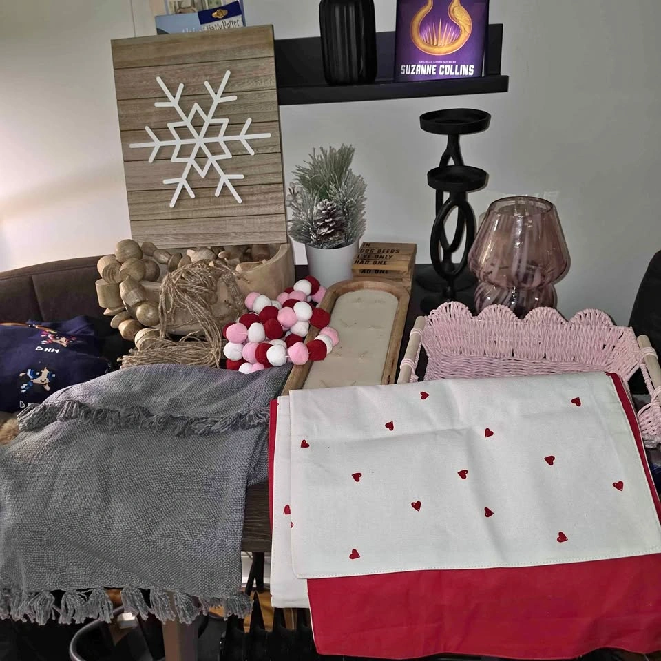 Moving sale