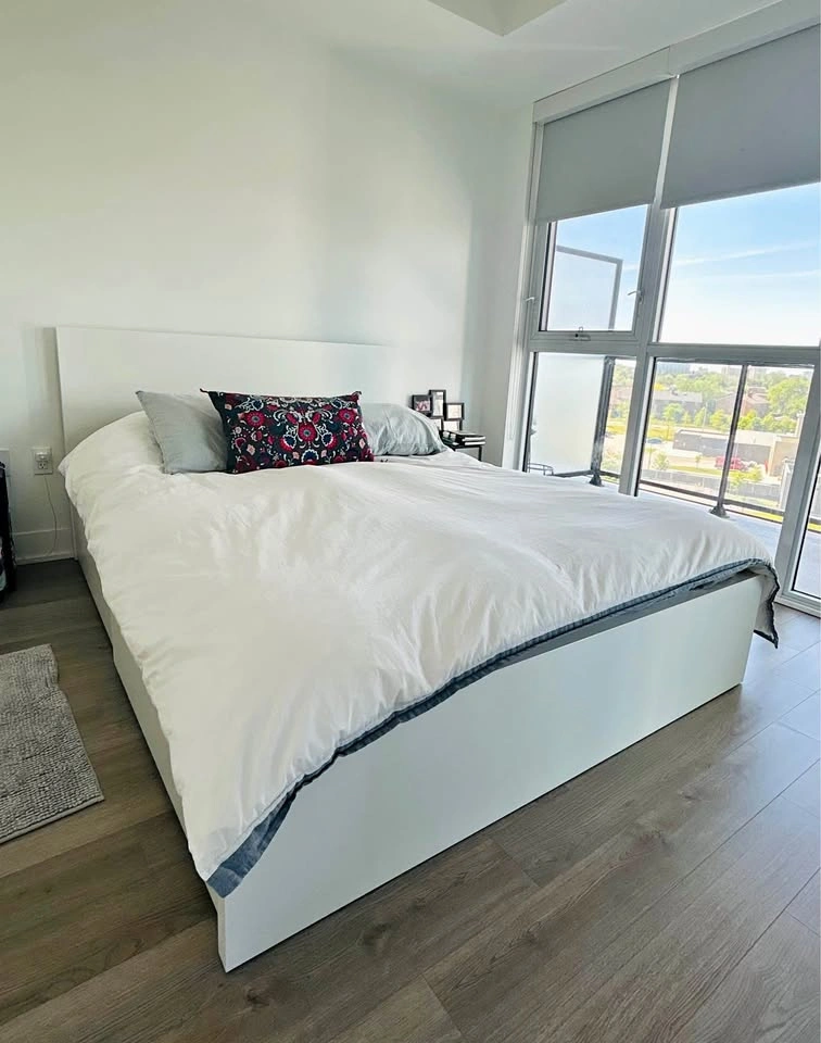 IKEA MALM Bed Frame w/4 Storage boxes – Queen Size